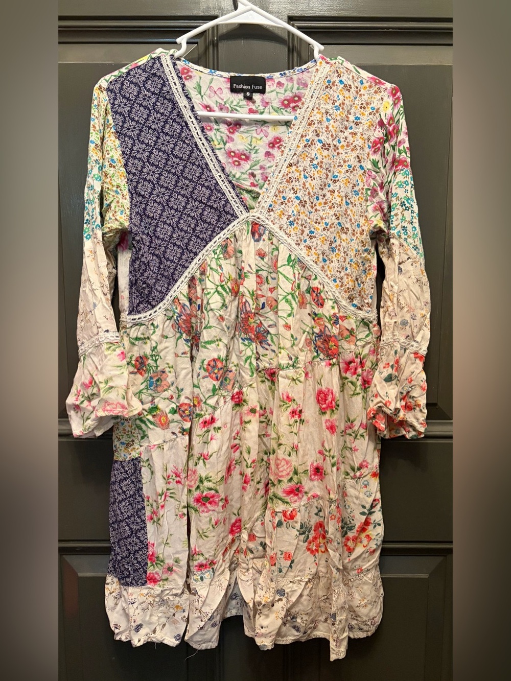 Fashion Fuse Boho V-Neck Dress - Size Small
